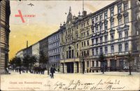 Berlin Lichtenberg Rummelsburg, Blick auf das Rathaus, Straßenpartie, Passant
