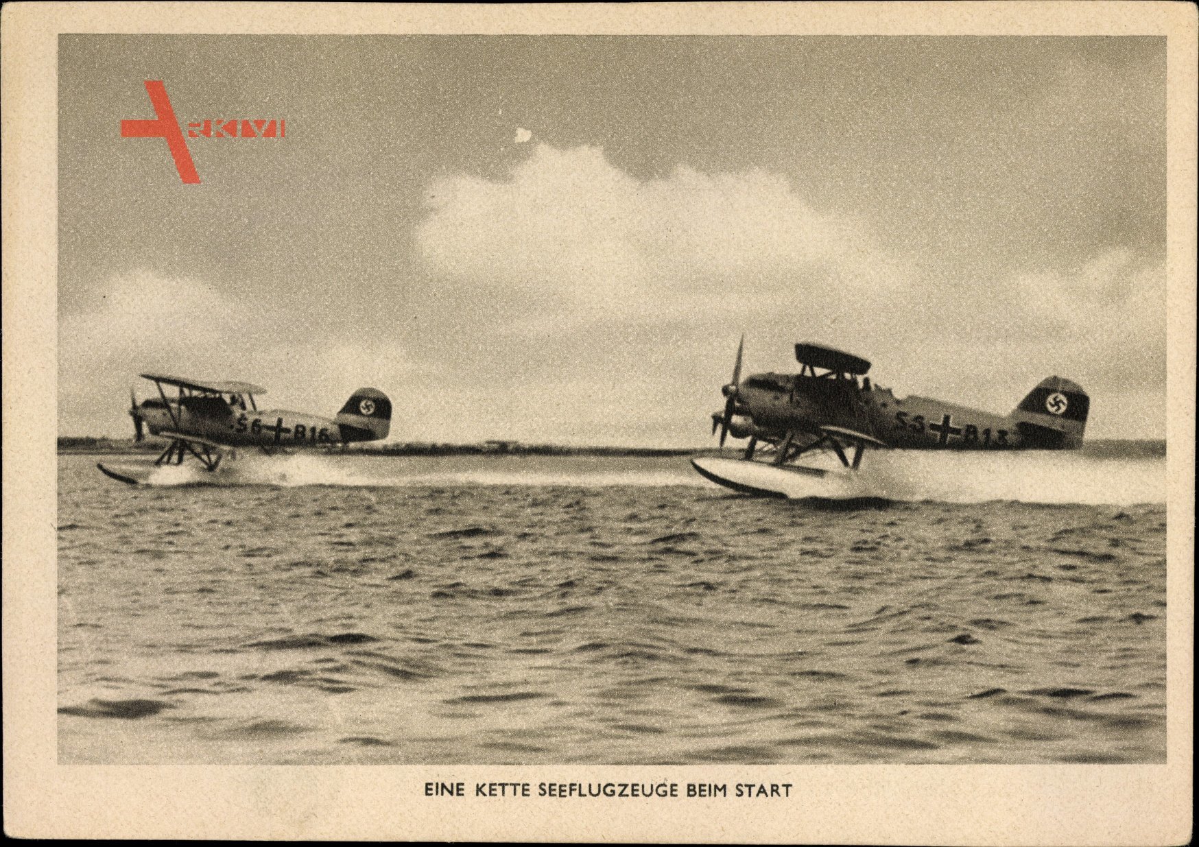 Eine Kette Seeflugzeuge beim Start, S5+B13, S6+B16, Kriegsmarine, Luftwaffe, II. WK