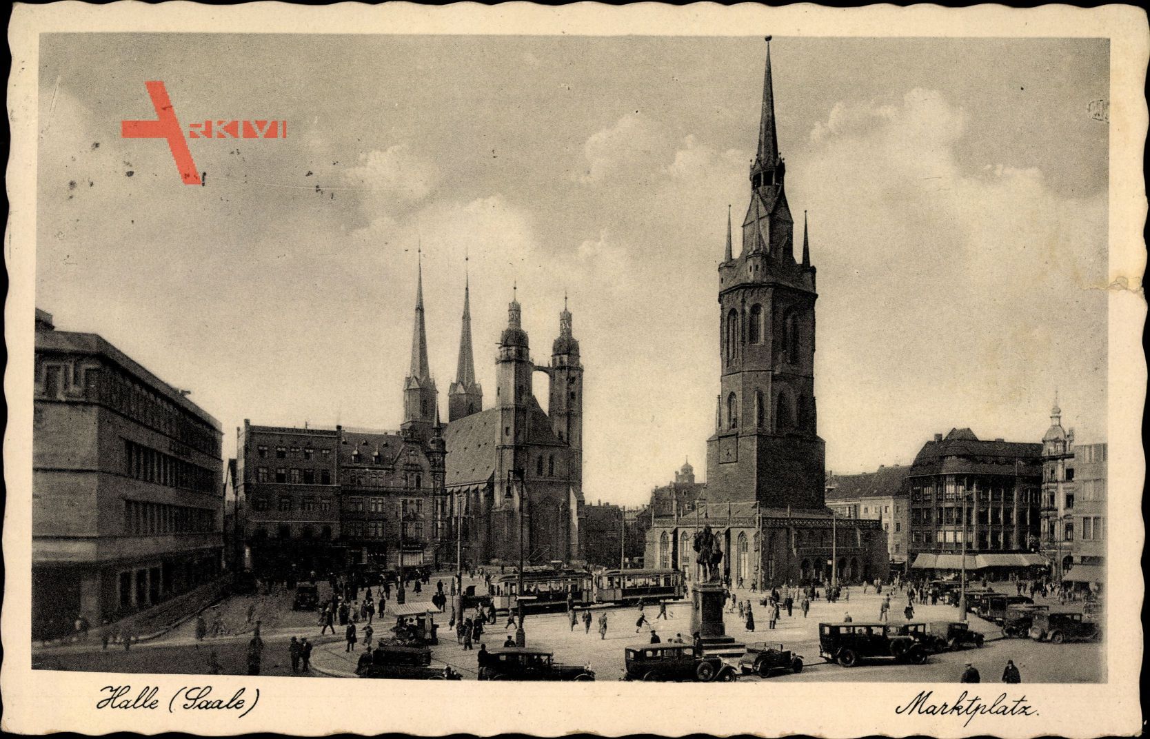 Halle an der Saale, Blick auf den Marktplatz, Kirche, Denkmal, Straßenbahn
