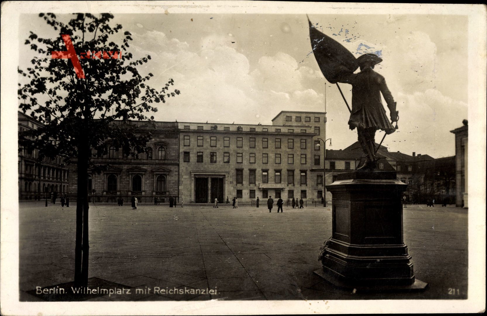 Berlin, Wilhelmplatz mit Reichskanzlei, Voßstraße, Denkmal