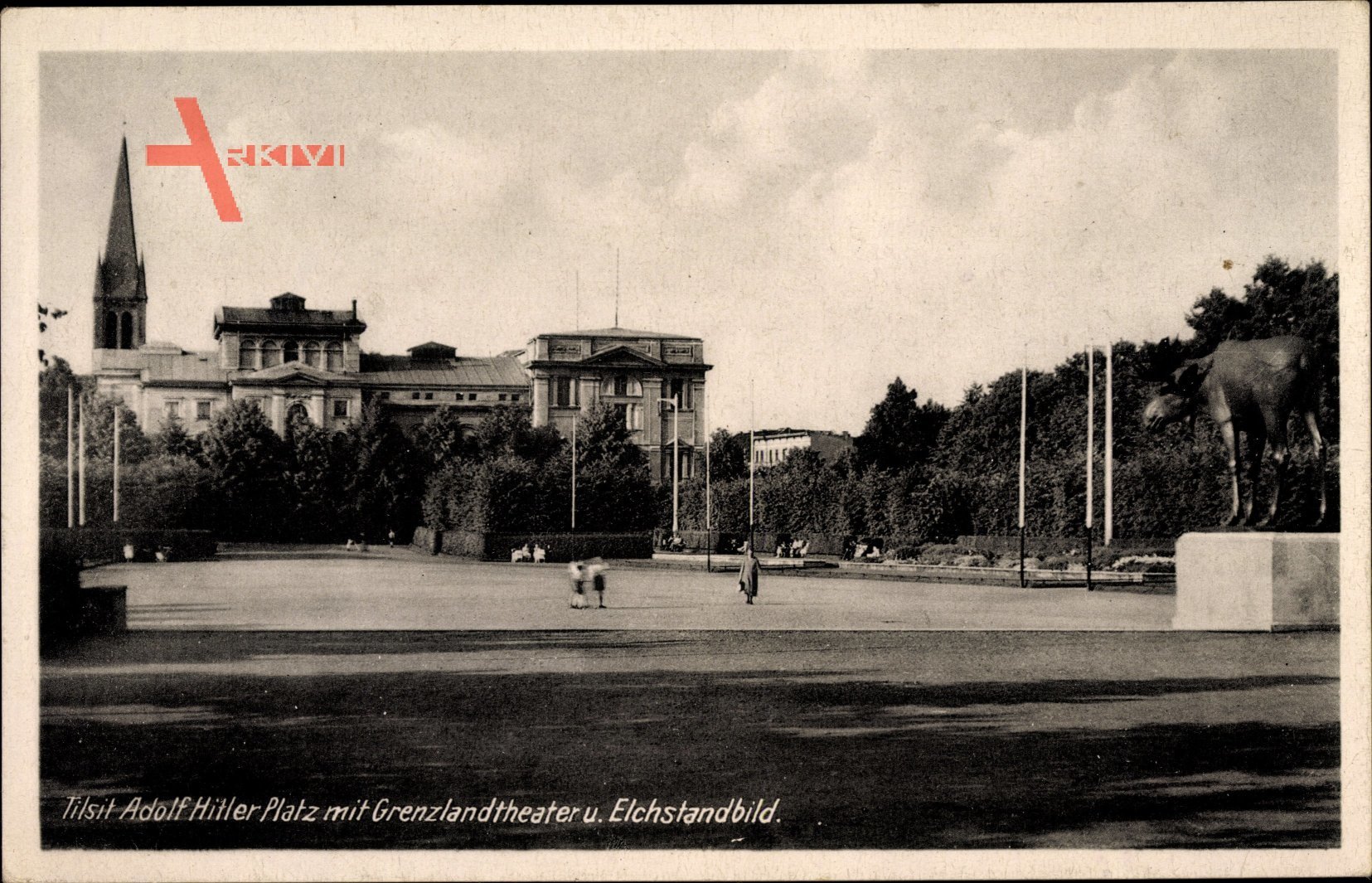 Sowjetsk Tilsit Ostpreußen, Adolf Hitler Platz mit Grenzlandtheater und Elchstandbild