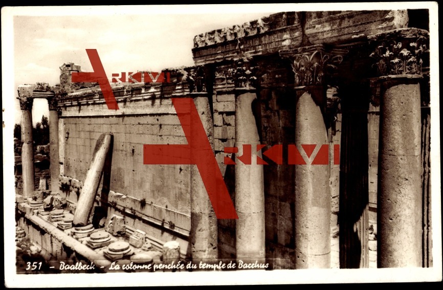 Baalbek Libanon, Bacchius Temple, leaning column