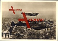 Paris, Messerschmitt Me 110 überm Arc de Triomphe