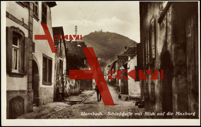 Hambach, Schloßgasse mit Blick auf die Maxburg