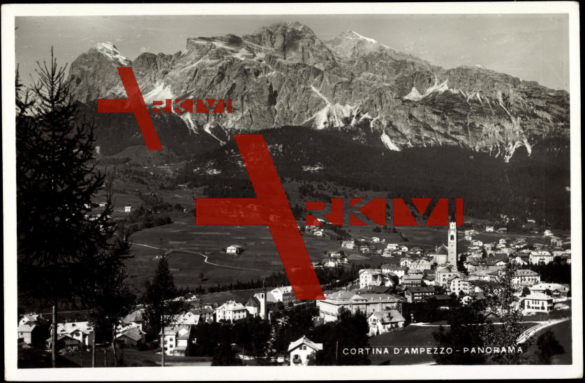 Cortina D'Ampezzo, Blick auf Ort und Landschaft