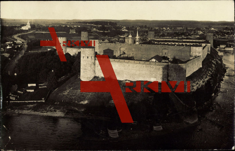 Narva Estland, Festung am Wasser aus der Höhe