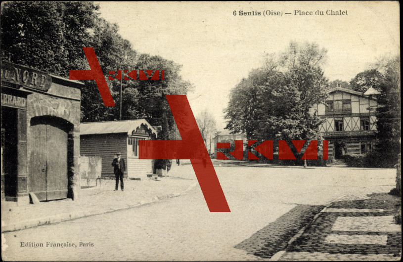 Senlis Oise, Place du Chalet, Straßenpartie, Tor