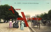 Paris, L'Avenue du Bois de Boulogne, elegante Damen
