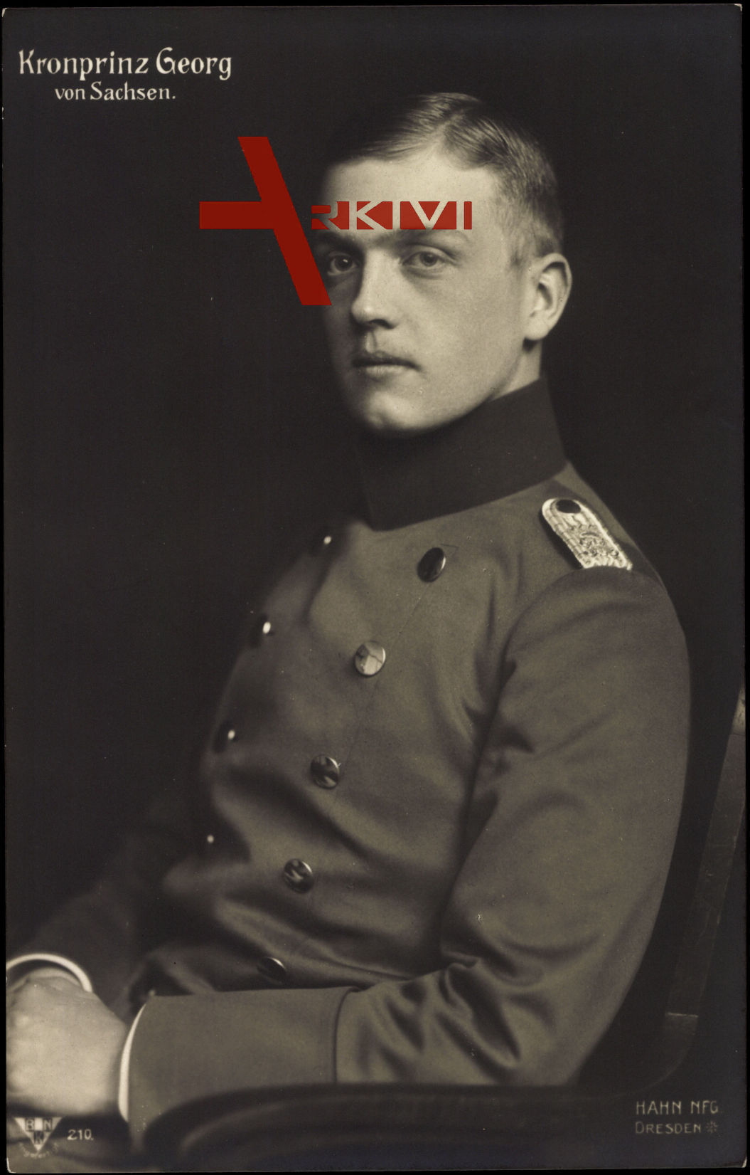Kronprinz Georg von Sachsen, Sitzportrait, Schulterklappe, Uniform