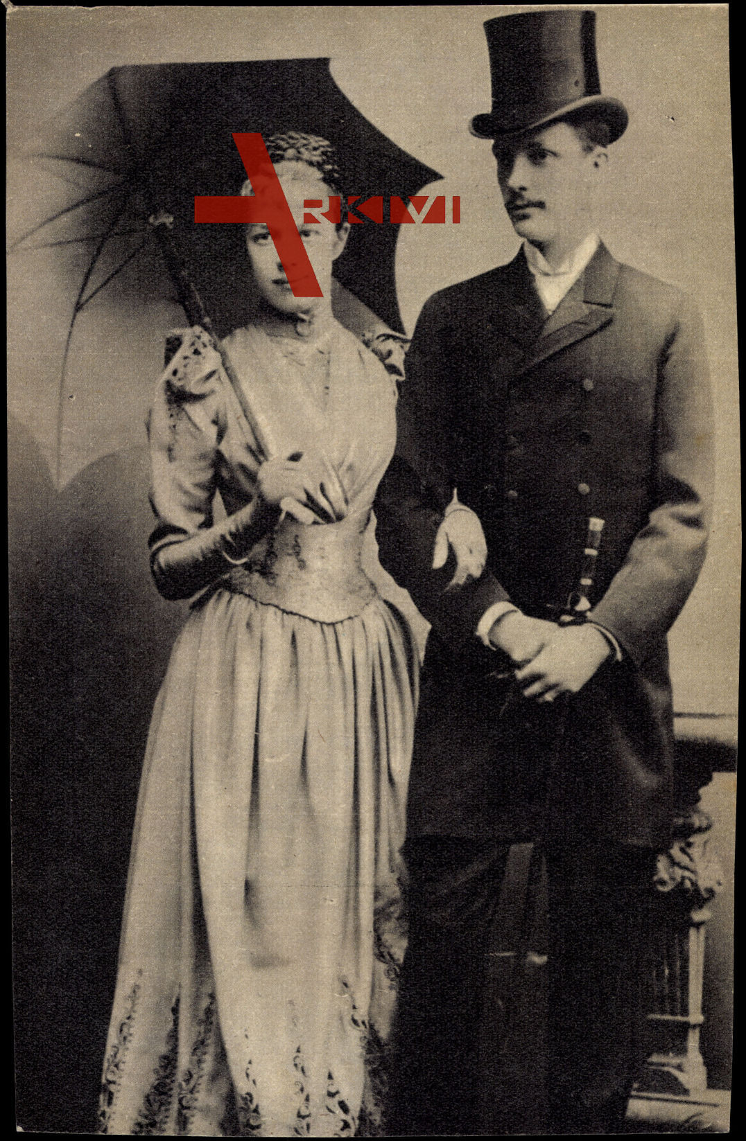 Bild des Paares Franz Salvator und Erzherzogin Valerie, Sonnenschirm