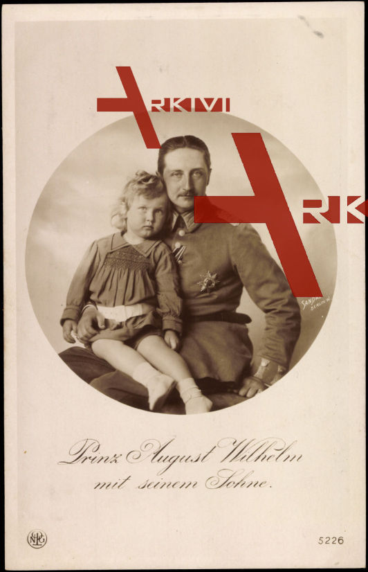 Prinz August Wilhelm von Preußen mit seinem Sohn, NPG 5226