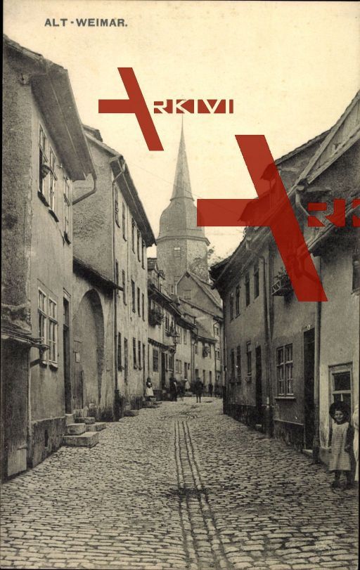 Alt Weimar, Partie in der Altstadt, Koptsteinpflaster, Kirchturm, Kinder