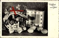 Prosit Neujahr, Hufeisen, Uhr, Walnüsse, Pilze, Kleeblätter