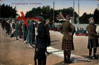 Kriegsgefangene Schottländer, Soldaten im Auffanglager, Schottische Kittel