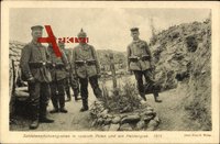 Soldatenschützengraben in russisch Polen und ein Heldengrab, 1915, Feldgraue