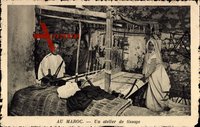Marokko, Un atelier de tissage, Weber bei der Arbeit, Webstuhl