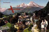 Berchtesgaden, Totalansicht der Stadt, Kinder in Trachten