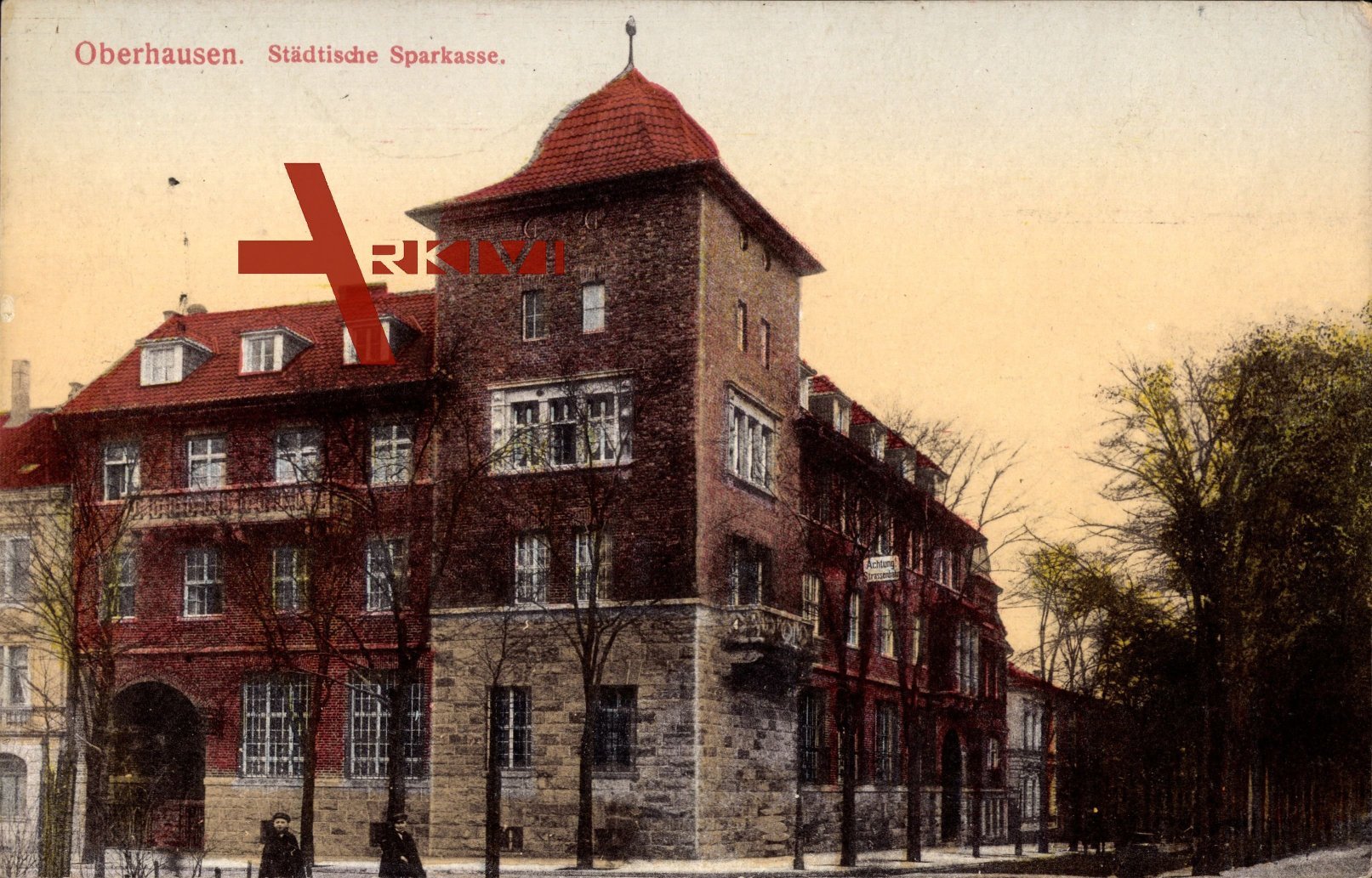 Oberhausen, Blick auf das Eckgebäude, Städtische Sparkasse, Achtung Schild