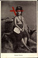 Eine Samoa Prinzessin mit Fächer in der Hand, nackt