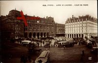 Paris, vue générale de la Gare Saint Lazare, Cour de Rome