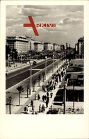 Friedrichshain Berlin, Stalinallee, Straßenansicht mit Passanten