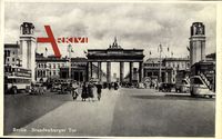 Berlin, Straßenpartie mit Blick auf das Brandenburger Tor, Pariser Platz