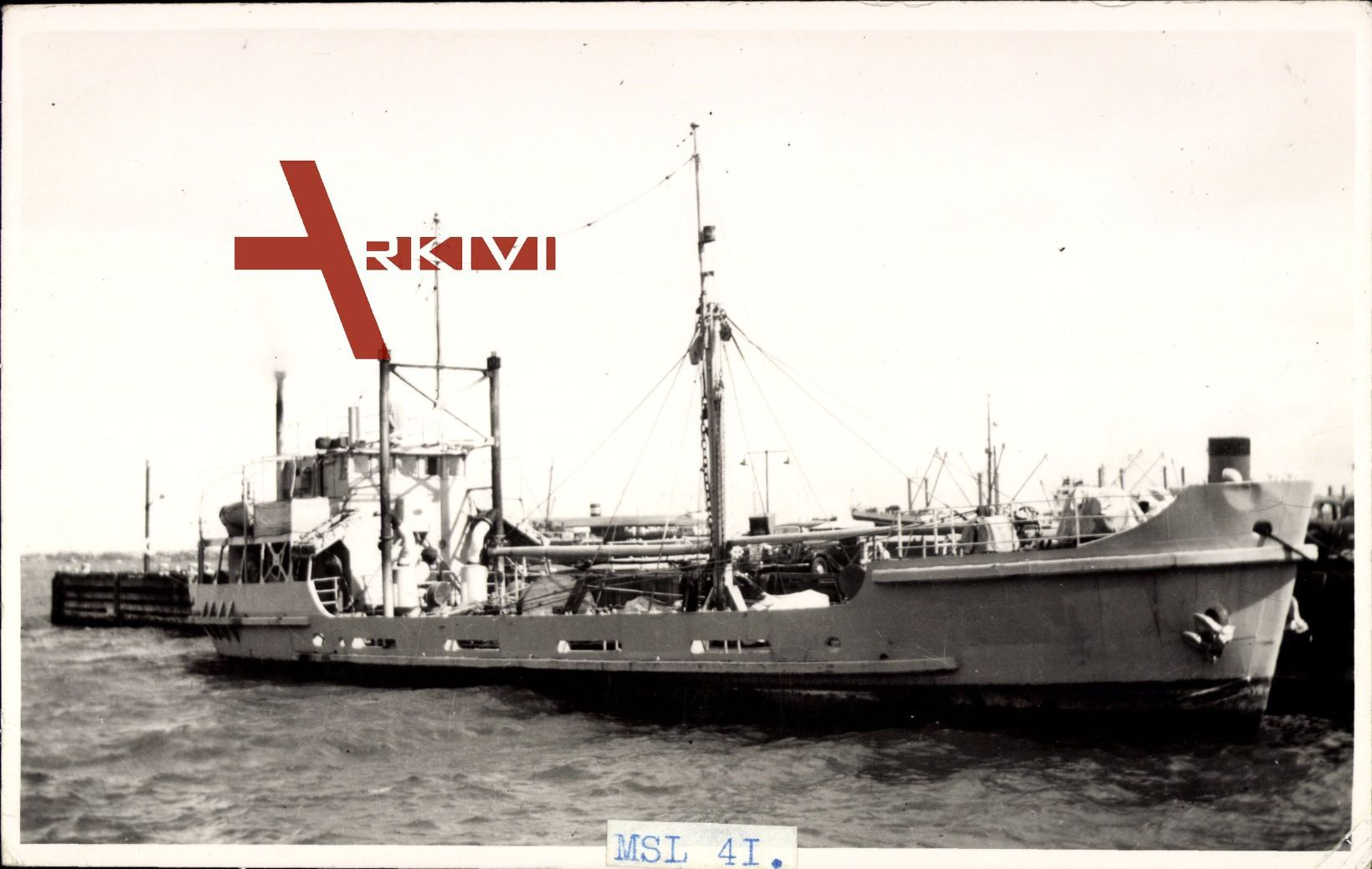 Australisches Kriegsschiff, MSL 41, Im Hafen