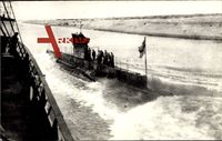 Australisches U Boot, HMAS AE 2, In Fahrt