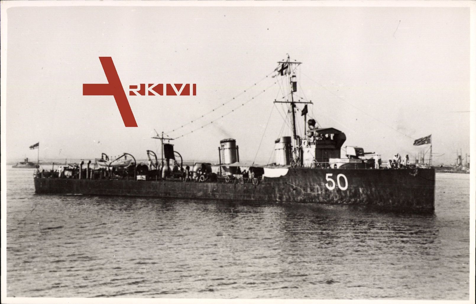 Australisches Kriegsschiff Huon 50 in Küstennähe