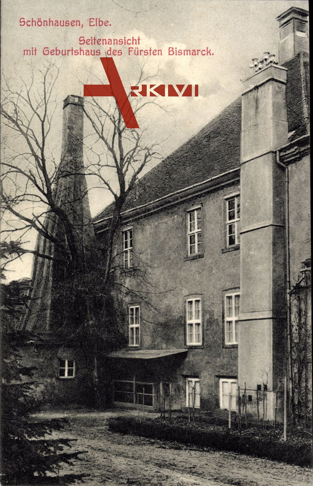 Schönhausen Elbe,Seitenansicht mit Geburtshaus des Fürsten Bismarck