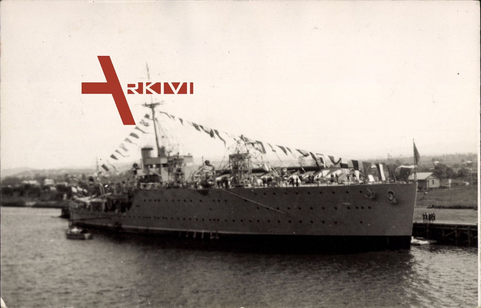 Australisches Kriegsschiff, HMAS Albatros
