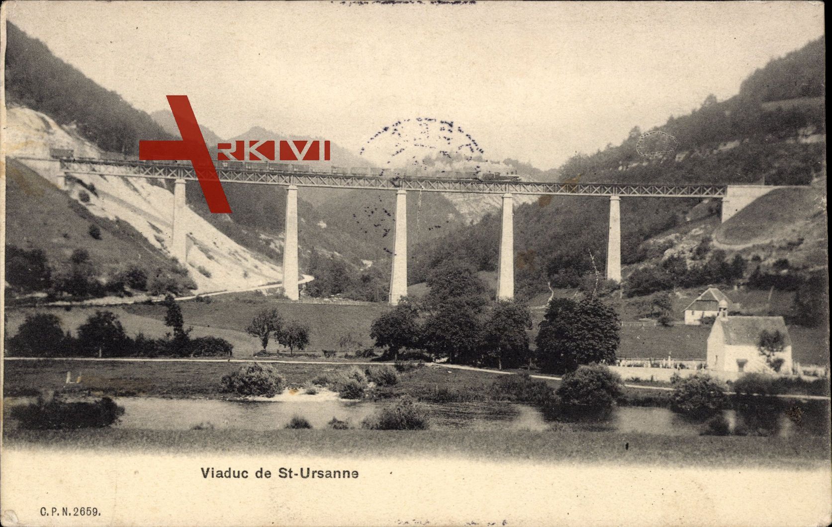 St. Ursanne Kanton Jura, Blick auf das Viadukt im Tal
