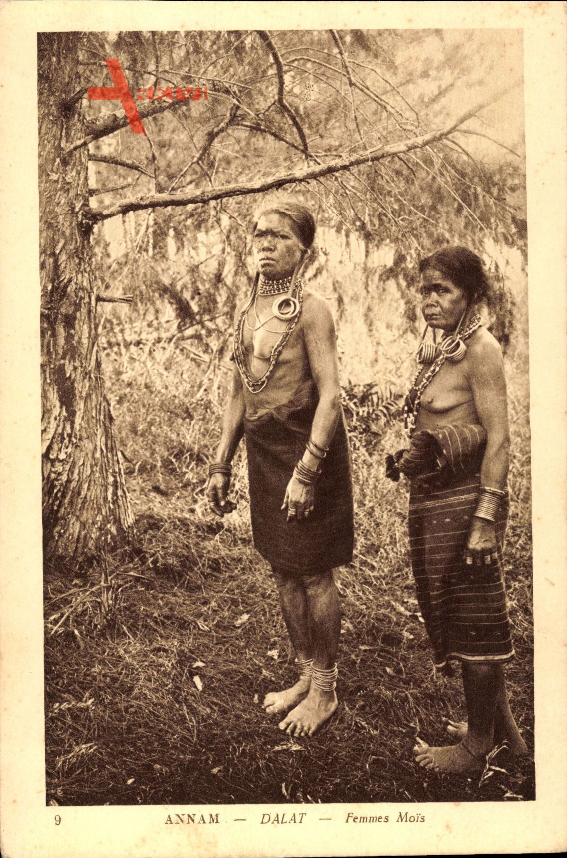 Annam Dalat Vietnam, Femmes Mois, zwei ältere Eingeborenenfrauen