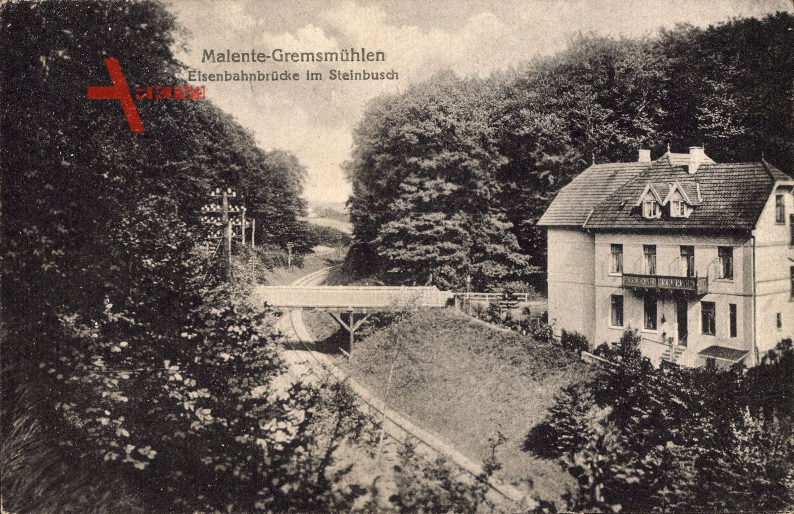 Malente Gremsmühlen in Ostholstein, Eisenbahnbrücke im Steinbusch