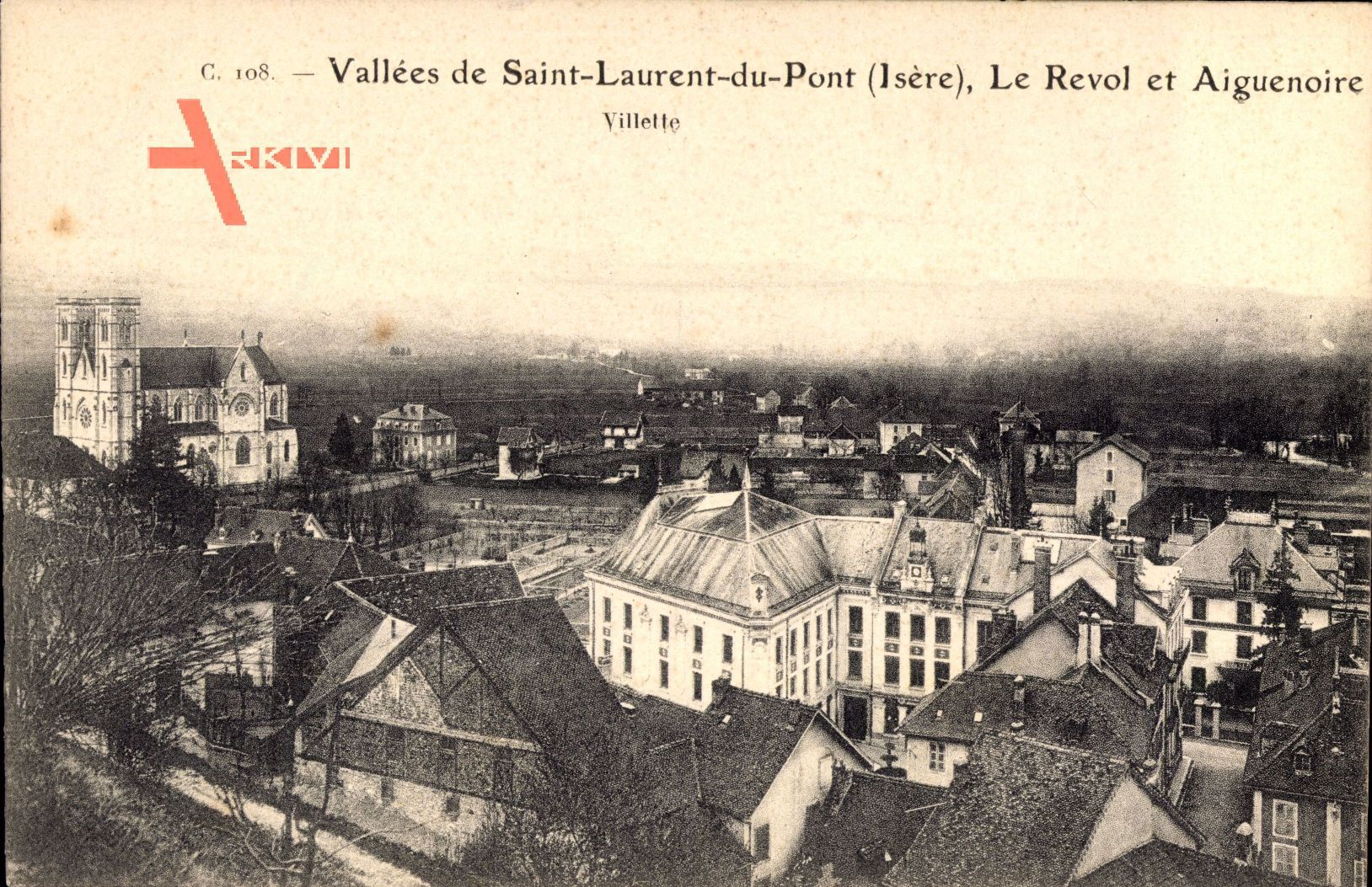 Saint Laurent du Pont Isère, Blick auf den Ort, le Revol et Aiguenoire