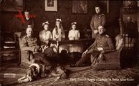 König Friedrich August III. von Sachsen mit Familie, Rotes Kreuz, Hund