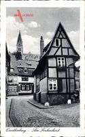 Quedlinburg im Harz, Straßenpartie am Finkenherd, Fachwerkhäuser