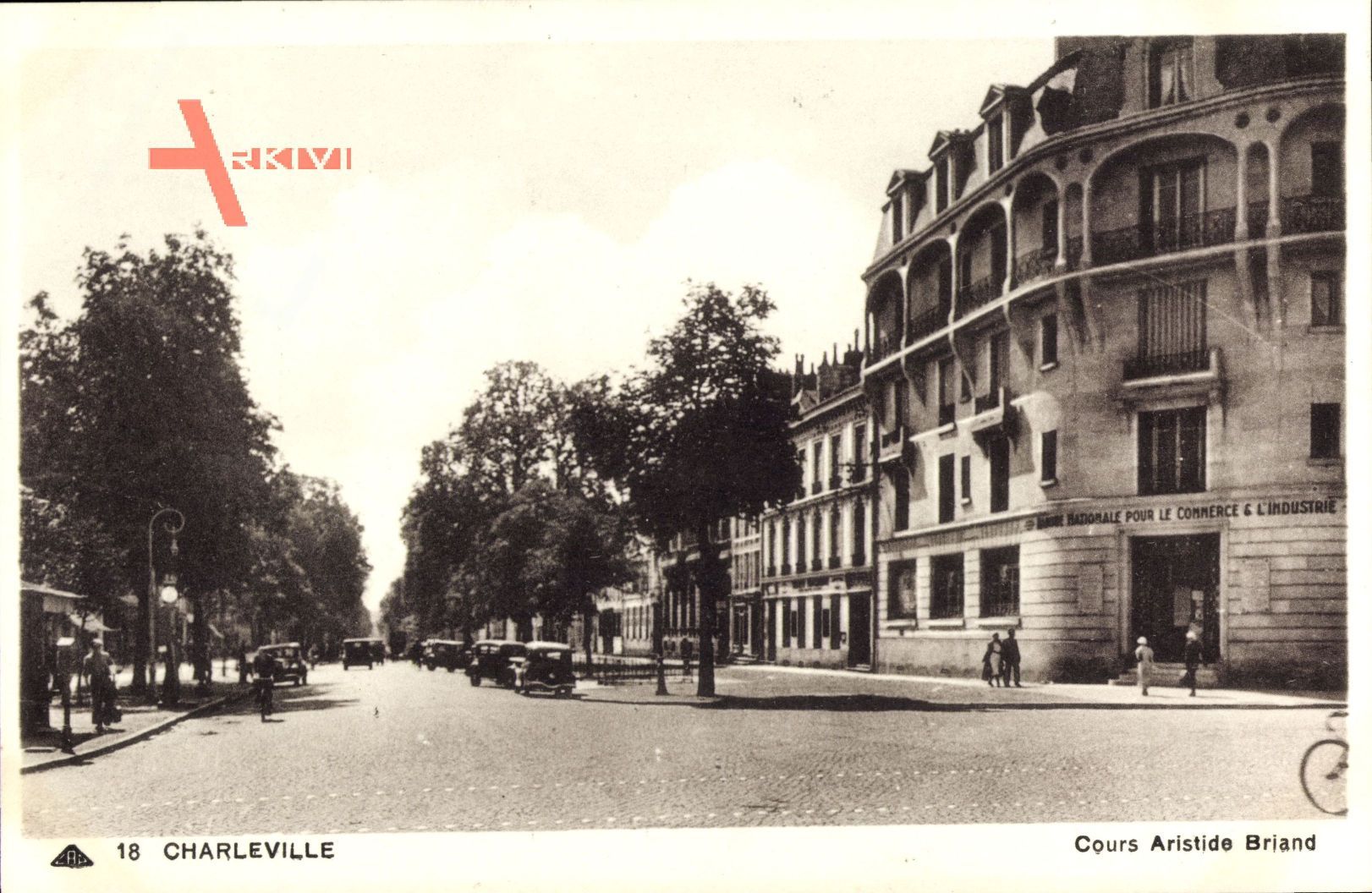 Charleville Ardennes, Cours Aristide Briand, Banque Nationale, Autos
