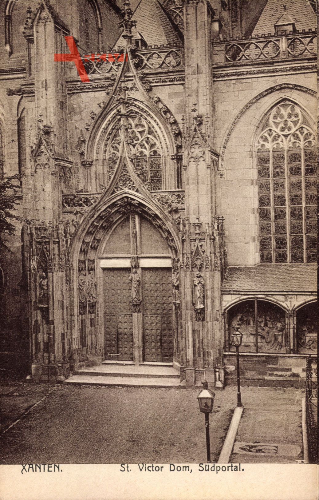 Xanten am Niederrhein, St. Victor Dom, Südportal, Fensterrose, Fassade