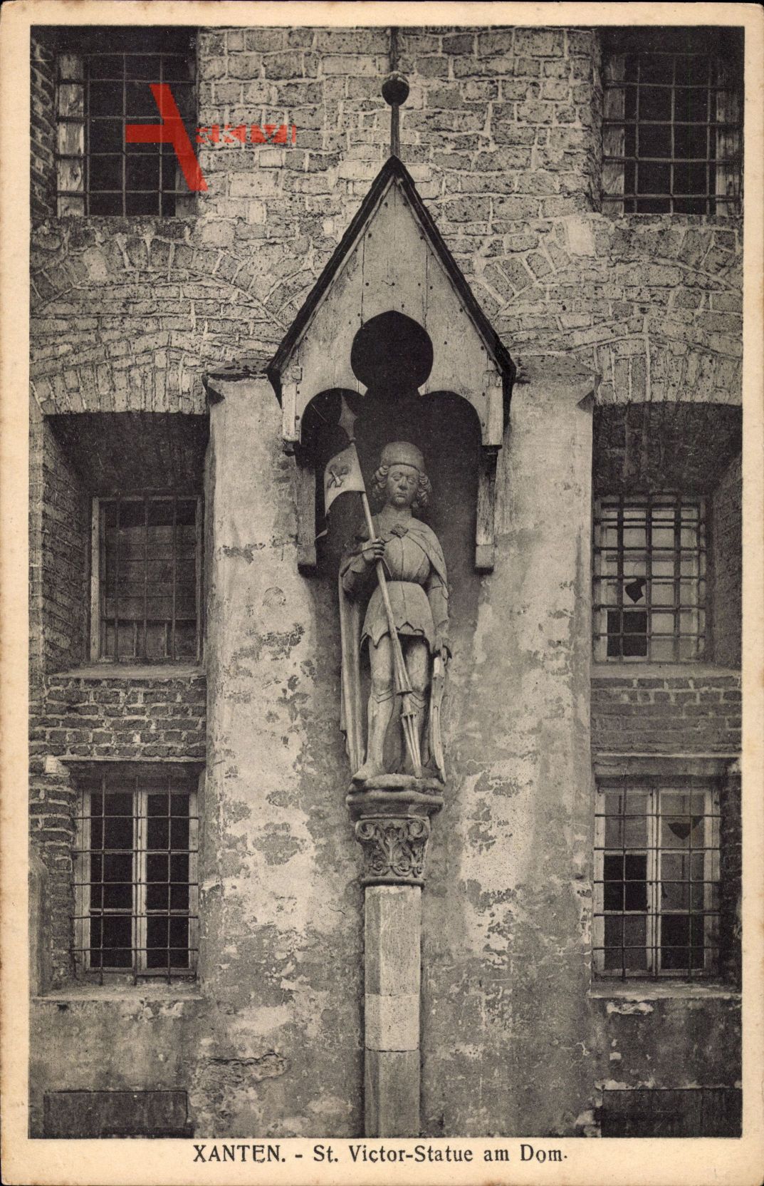 Xanten, Blick auf die St Victor Statue am Dom
