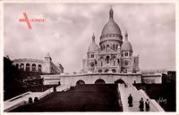 Montmartre Paris, Blick auf Basilika Sacre Coeur, Treppe, Fassade