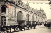Paris, La Gare DOrléans, Quai DOrsay, Wartende Kutschen vor dem Bahnhof