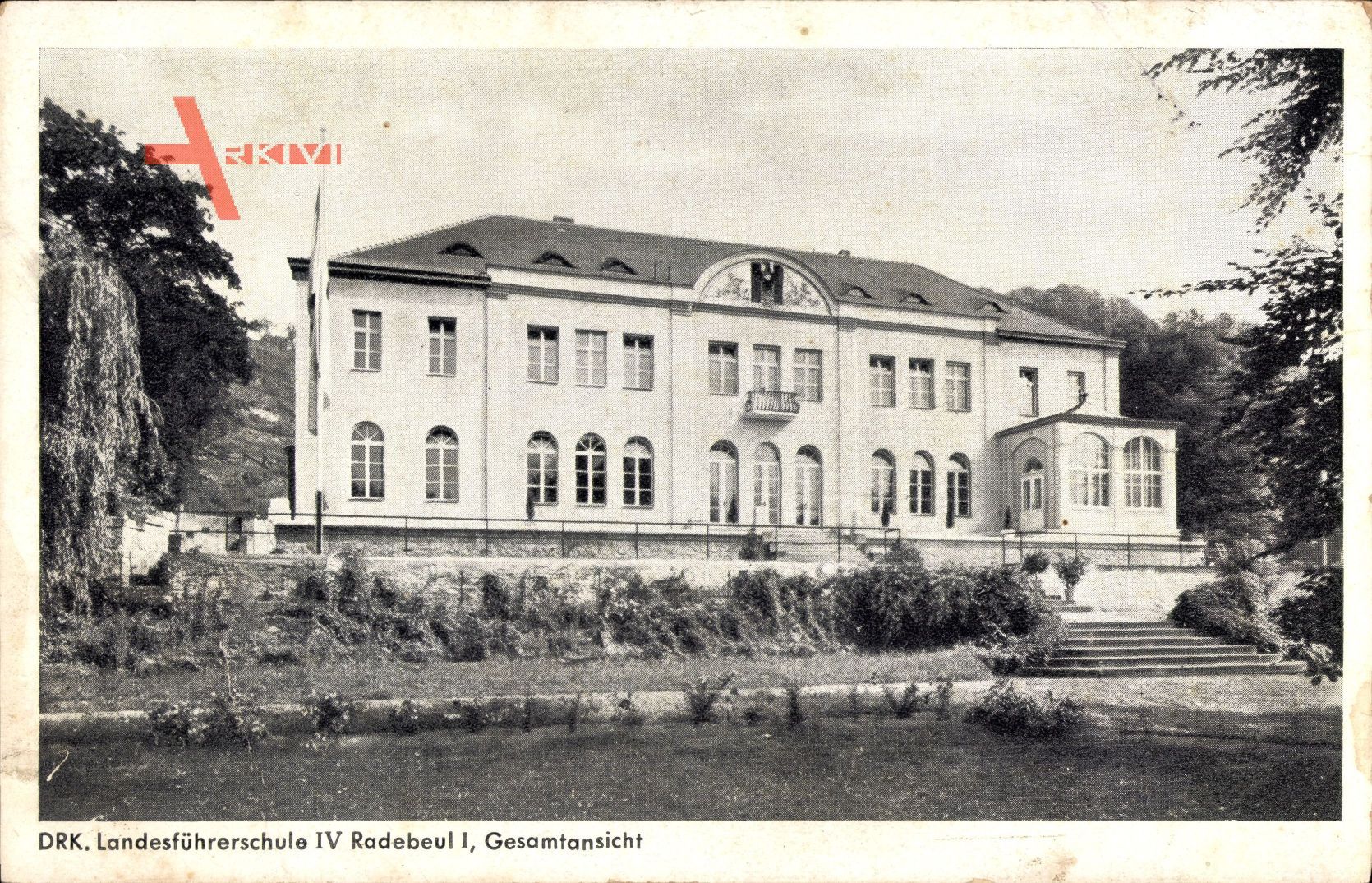 Radebeul, DRK Landesführerschule IV, Gesamtansicht, Fassade, Treppe