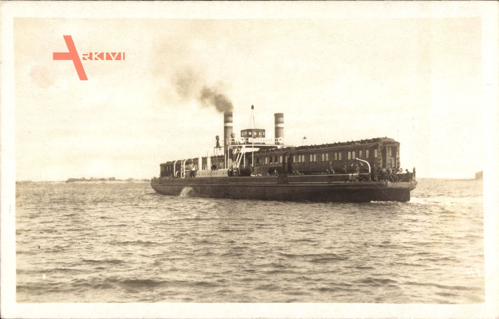 Stralsund, Trajektschiff, Eisenbahnfähre in Fahrt