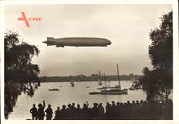 Hamburg, Graf Zeppelin über der Außenalster, LZ 127, Luftschiff, Zuschauer