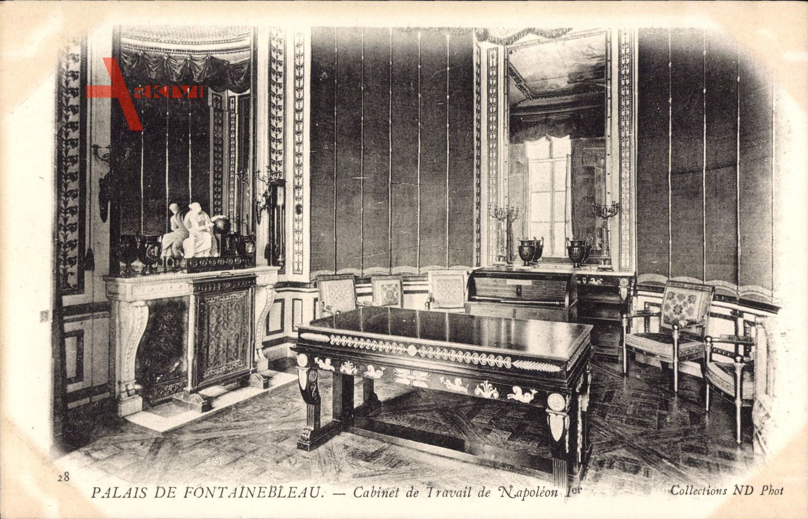 Fontainebleau Seine et Marne, Palais, Cabinet de Travail de Napoleon 1er