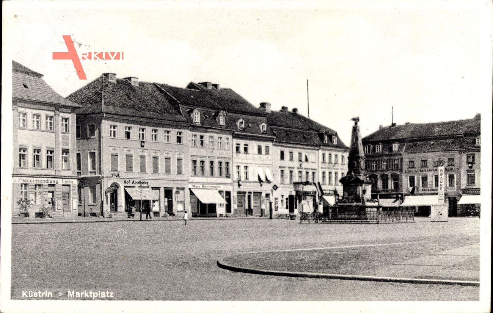 Kostrzyn nad Odrą Cüstrin Ostbrandenburg, Blick auf den Marktplatz, Denkmal