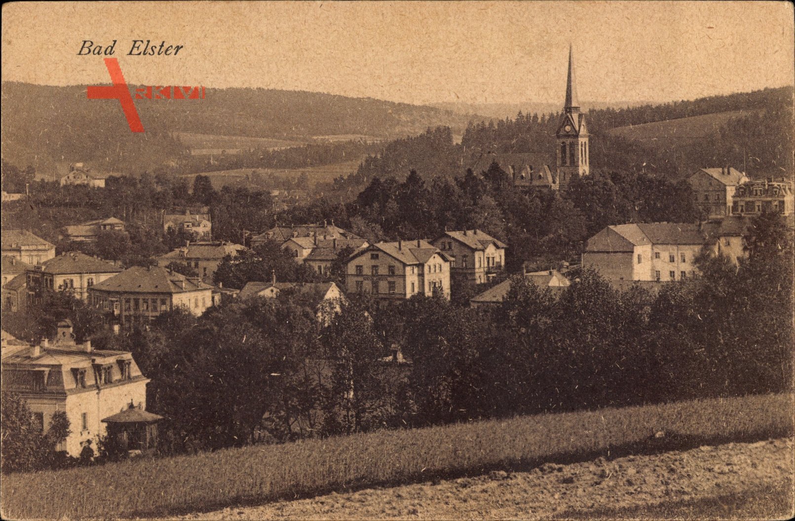 Bad Elster im Vogtland, Blick auf den Ort mit umliegender Landschaft