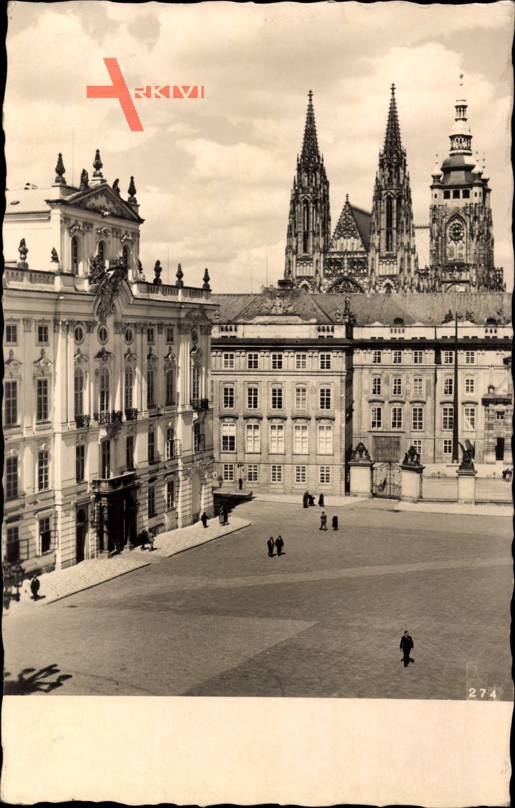 Praha Prag, Die Burg Hradschin, Platz, Glockentürme