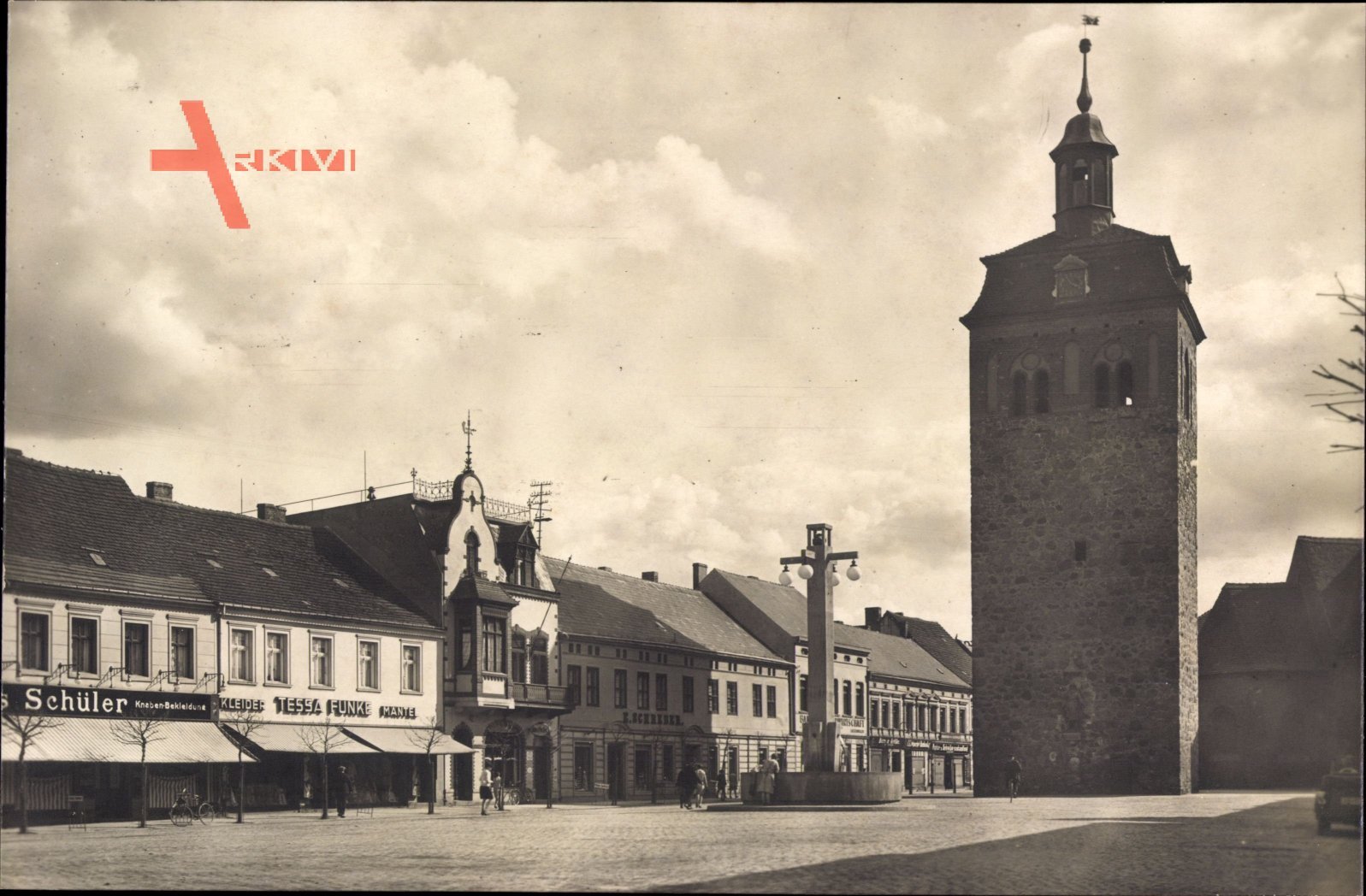 Luckenwalde im Kreis Teltow Fläming, Blick auf den Marktplatz, Turm